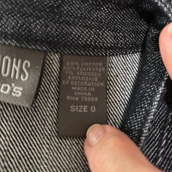 ADDITIONS CHICO’S - FITS LIKE A MEDIUM- DARK WASH DENIM - SCALLOPS & SEQUIN B7 - Picture 12 of 14